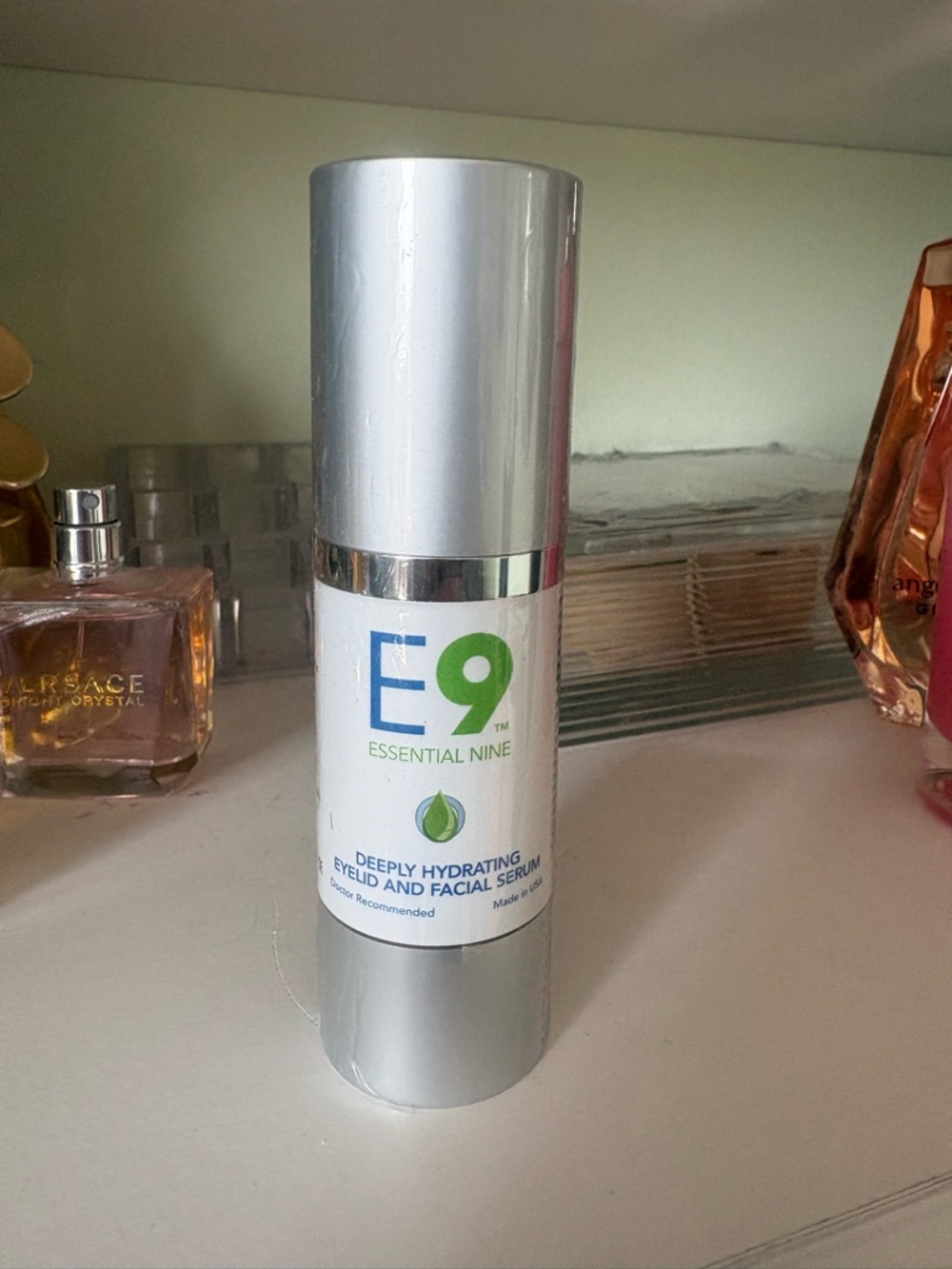 New Sealed E9 Essential Nine Deeply Hydrating Eye & Face Serum - Silver/White